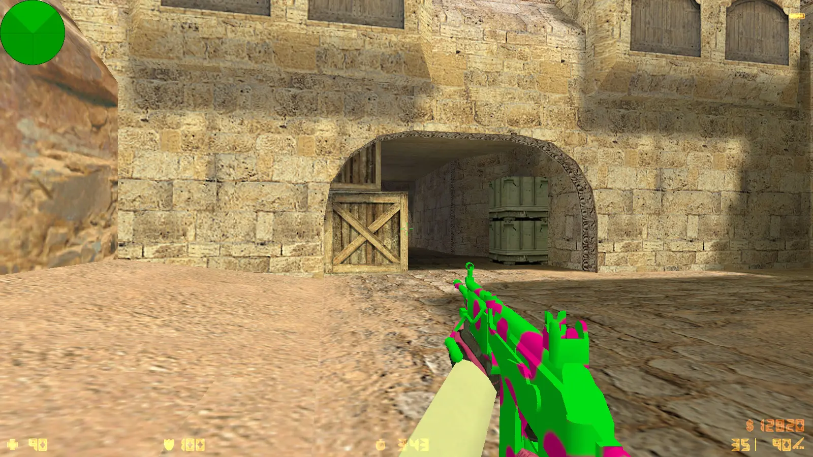 Скриншот 11 — CS 1.6 с вытянутыми руками