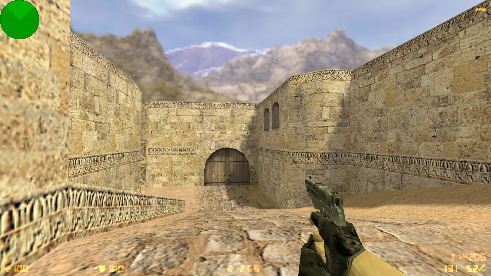 Скриншот 18 — CS 1.6 с вытянутыми руками